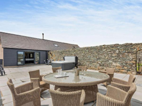 4 Bed in Cemaes 90258